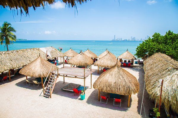 Bocachica Tradicional VIP en embarcación rápida (Incluye Almuerzo) Playa Morena Beach Club.